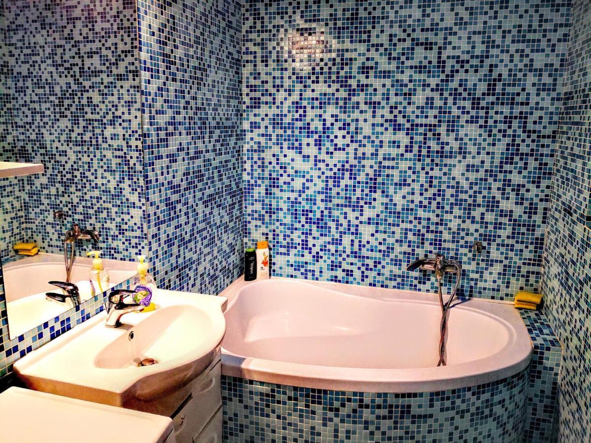 Relaxing & Welcome Apartment, Ared, Uta Arad Buitenkant foto