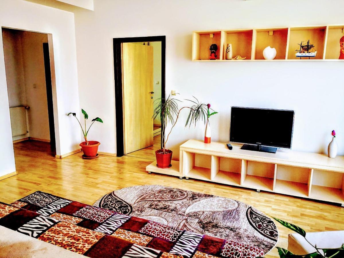 Relaxing & Welcome Apartment, Ared, Uta Arad Buitenkant foto
