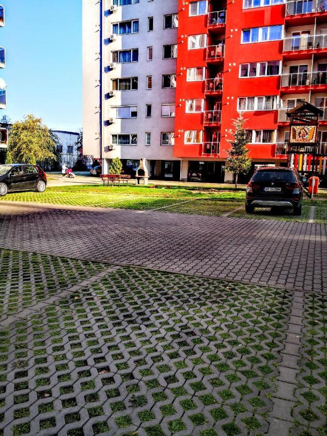 Relaxing & Welcome Apartment, Ared, Uta Arad Buitenkant foto